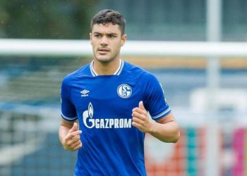 التركي أوزان يفتن الجميع بأدائه مع ليفربول ضد وولفرهامبتون