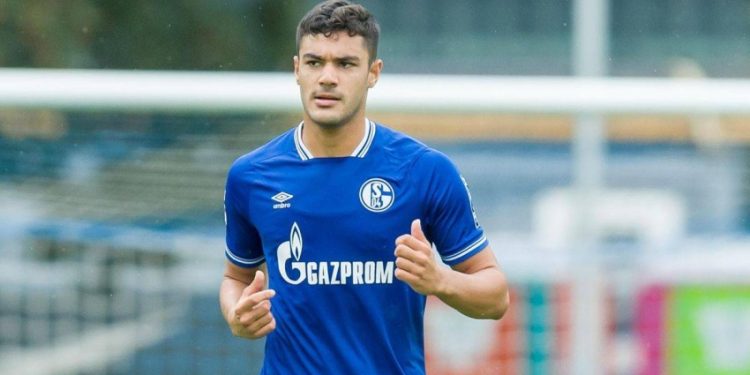 التركي أوزان يفتن الجميع بأدائه مع ليفربول ضد وولفرهامبتون