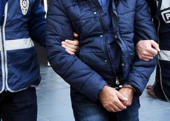 تركيا.. اعتقالات بتهمة “الانقلاب” التقليدية