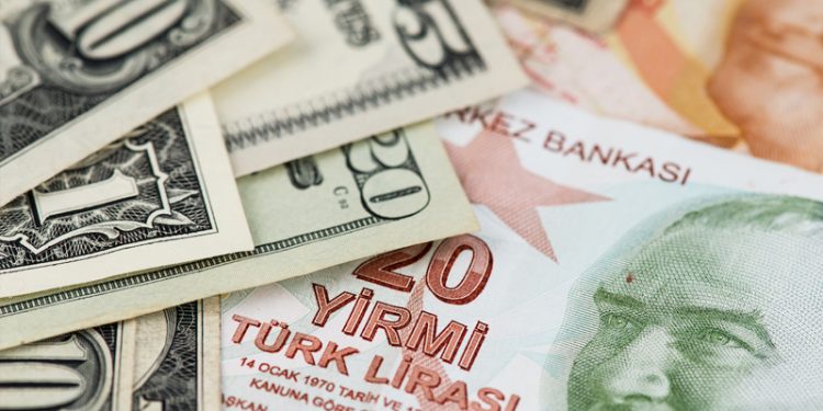 قرار أردوغان يدمر الليرة.. الدولار بمستوى قياسي في تركيا