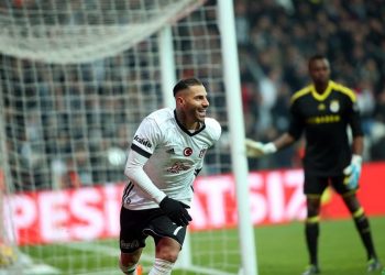 تركيا.. بشكتاش يتعادل مع فنربخشه