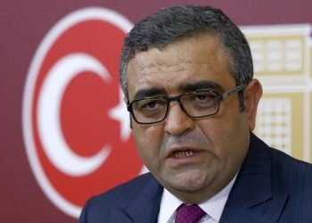 برلماني تركي: “حقوق الإنسان” التي أعلنها أردوغان هل ستفرج عن دميرتاش وكافالا؟