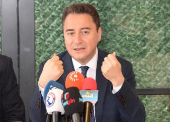 باباجان: عبد الله جول يدعم حزبنا