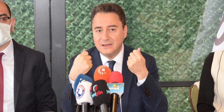 باباجان: عبد الله جول يدعم حزبنا