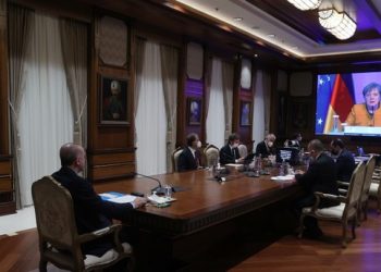 أردوغان يدعو أوروبا لدعم عودة السوريين الطوعية