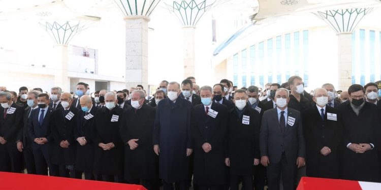 بمشاركة أردوغان.. تشييع قتلى المروحية العسكرية المنكوبة