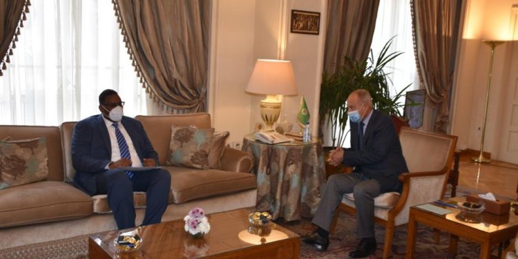 الصومال تطلب من الجامعة العربية مواصلة دعمها