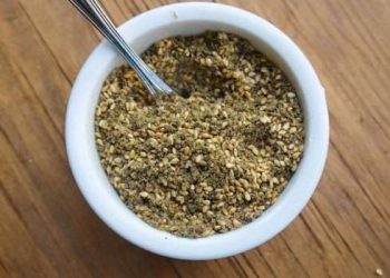 الزعتر المطحون مع السمسم.. فوائد رائعة