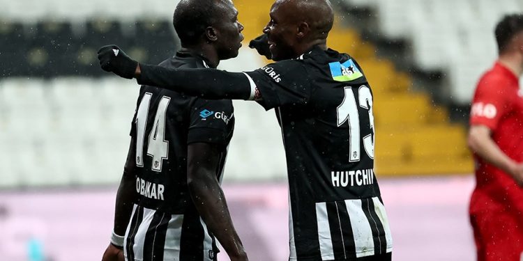 بشكتاش يهزم غازي عنتاب ويتصدر الدوري التركي