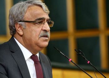 تركيا.. التحقيق مع رئيس حزب الشعوب الديمقراطي الكردي