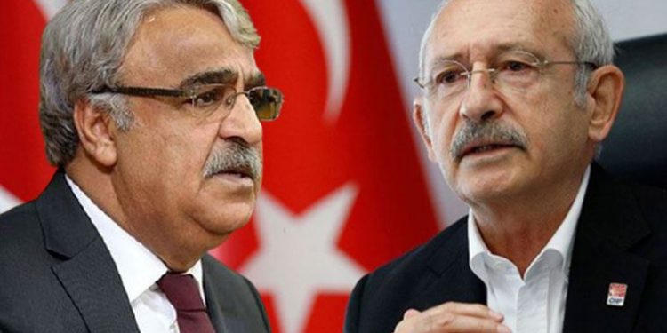 تركيا.. زعيم المعارضة يتباحث هاتفيًا مع رئيس الحزب الكردي