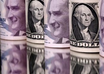مؤسسات مالية دولية تتوقع اقتراب الدولار في تركيا من 10 ليرات