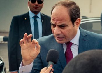 بعد حادث قطاري صعيد مصر.. السيسي يتوعد المتورطين