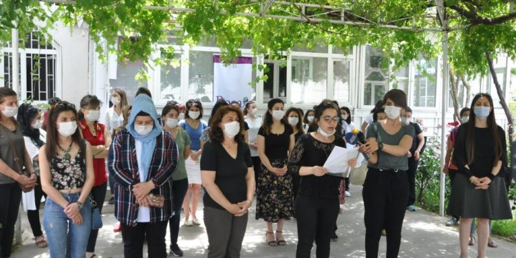 تركيا.. اعتقال 26 ناشطة حقوقية كردية