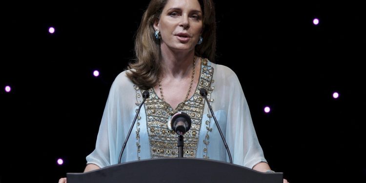 الأردن.. الملكة نور تعيد نشر الوسوم الأكثر تداولًا عن الأمير حمزة