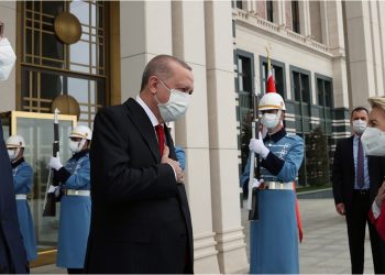 تايمز: الاتحاد الأوروبي عرض على أردوغان مزيدًا من الدعم المالي