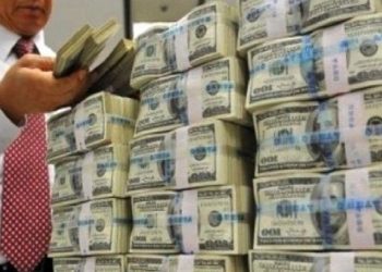 تركيا: دعوى ضد مسؤولين بتهمة ترّبح غير قانوني