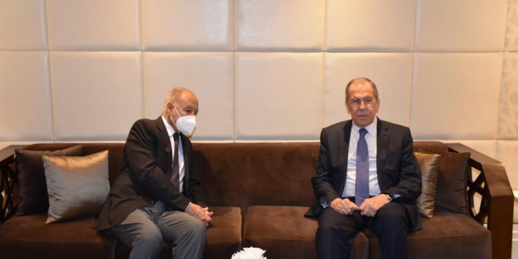 وزير خارجية روسيا في ضيافة الجامعة العربية