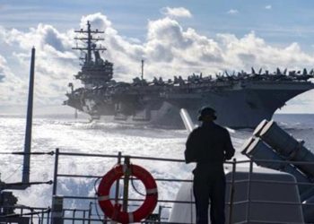 بريطانيا ترسل مدمرات وسفن حربية إلى البحر الأسود