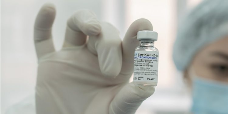 تركيا توقع عقدا لشراء 50 مليون جرعة من لقاح “سبوتنيك V”