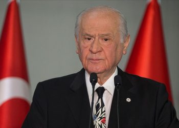 تركيا.. بهجلي يدعو لتجريد جنرالات من رتبهم وحقوق التقاعد