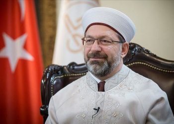 تركيا.. الشؤون الدينية تصدر قرارًا بشأن صلاة التراويح