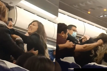 فيديو.. مشاجرة على الطائرة تأخر إقلاع رحلة تونسية إلى تركيا