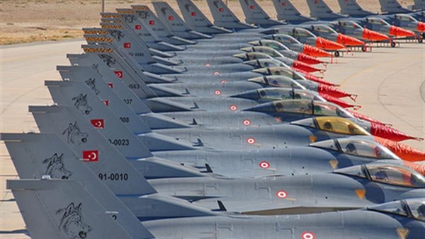 خبير روسي: العقوبات الأمريكية قد تكبل سلاح الجو التركي