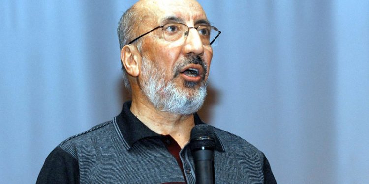 صحفي مقرب من أردوغان: استعدوا لمفاجئات في تركيا!