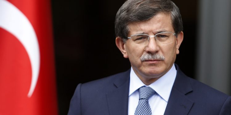 أحمد داوود أوغلو: تهديد أردوغان لزعيمة حزب الخير “ميرال أكشينار” وعيدٌ للمعارضة بأكملها