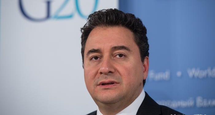 أبواق أردوغان الإعلامية تعلن علي باباجان خائنًا!