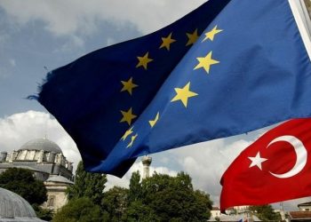 البرلمان الأوروبي يؤيد وقف مفاوضات انضمام تركيا للكتلة الأوروبية