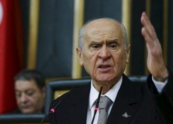 بعد انتقادها لمسودة الدستور التركي المقترَح من قبل دولت بهجلي.. إقالة واستقالة في تلفزيون “خبرترك” التركي