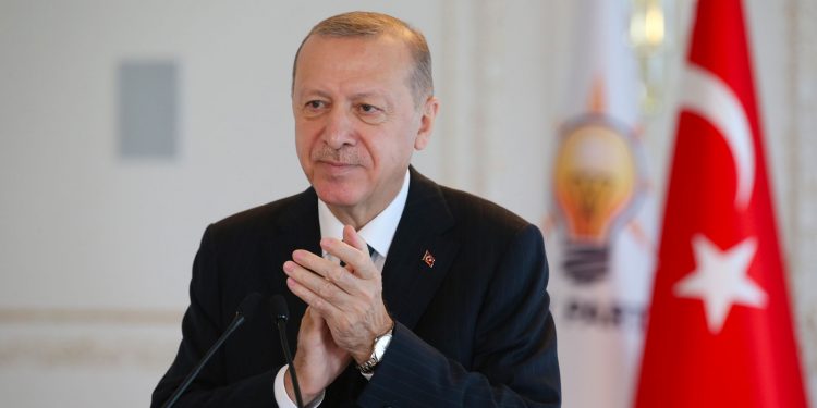 لماذا يطلب أردوغان الآن الالتزام بالشفافية في المناقصات؟