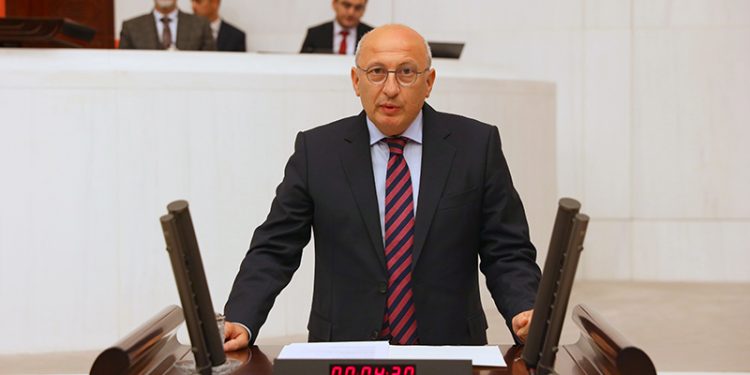 تركيا تخاطر بأمنها من أجل إرضاء بايدن