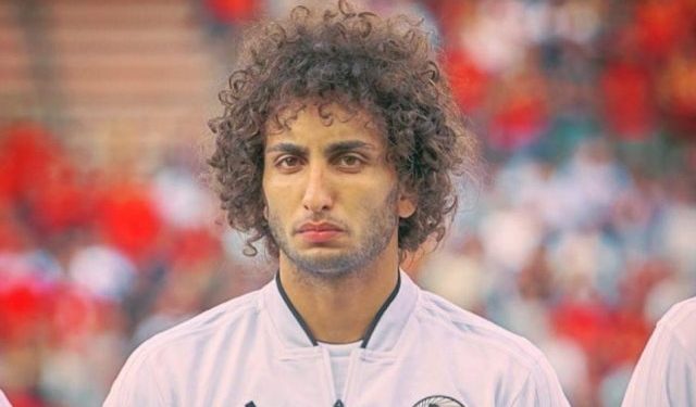 اللاعب المصري عمرو وردة يعلن خطوبته في حفل عائلي