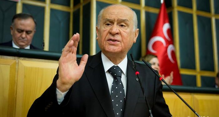 هل تبنى بهجلي الهجوم المسلح على الحزب الكردي؟