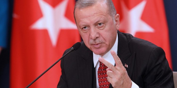 تعثر مساع “أردوغان” لتفكيك العزلة الإقليمية لتركيا .. المؤشرات وآليات المواجهة