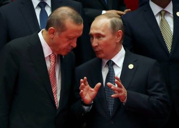 شرط بوتين لإعادة السياح إلى تركيا