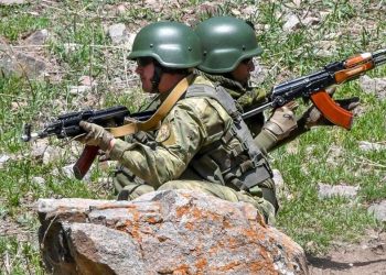 تفاقم الوضع مجددا على الحدود بين “قيرغيزستان” و”طاجيكستان”