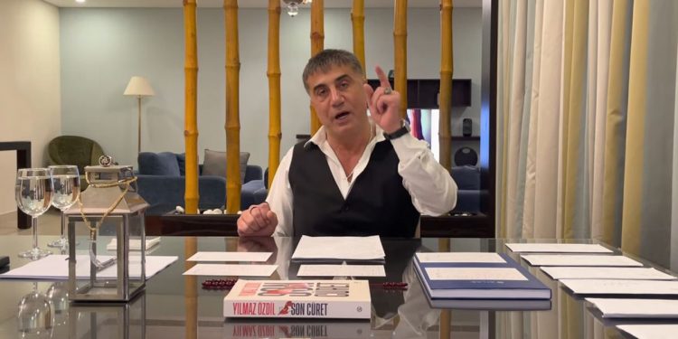 سادات بكر يكشف مكان منفذ أضخم عملية احتيال في تاريخ تركيا