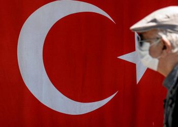 استمرار ارتفاع الإصابات بكورونا في تركيا بشكل ملحوظ