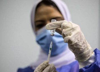 الكشف عن الصور الأولى للقاح كورونا المصنع في مصر