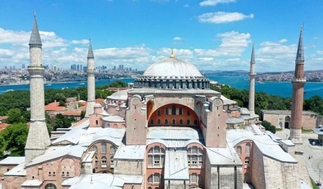 توتّر جديد بشأن “آيا صوفيا” بين تركيا و”اليونسكو”