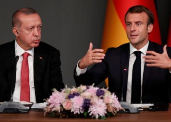 بلومبرج: وقف إطلاق النار بين أردوغان وماكرون لن يدوم طويلا!