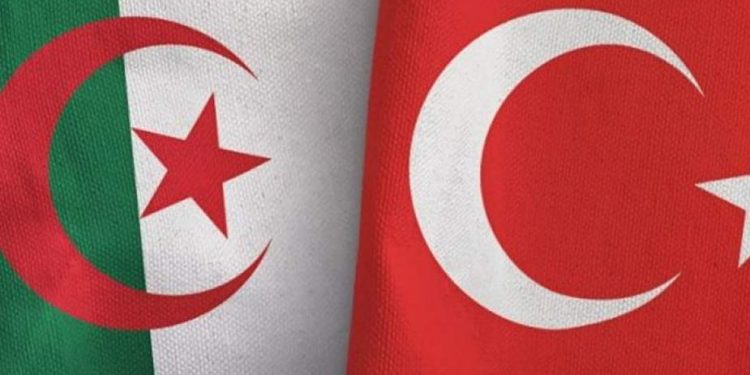 الجزائر وتركيا يبحثان سبل تعزيز التعاون الثنائي على مستوى وزراء الخارجية