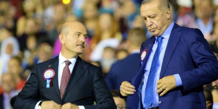 “وزير مكروه”.. سليمان صويلو ممنوع من حضور احتفالات القصر