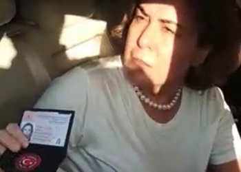 فيديو.. برلمانية عن حزب أردوغان تسب شرطيًا وتهدده!