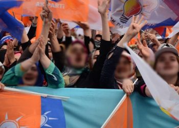 تركيا.. ثلث ناخبي الحزب الحاكم مترددين في حسم موقفهم