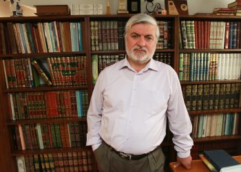 شيخ تركي يشبه سيطرة طالبان على كابول بفتح مكة!